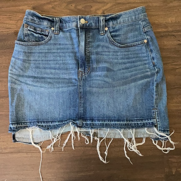 Madewell Step Hem Jean Skirt in Brandt Wash - Picture 2 of 8